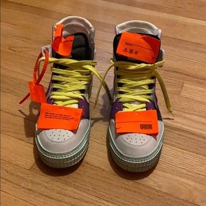 Off White Off Court 3.0 ‘White Fuchsia’